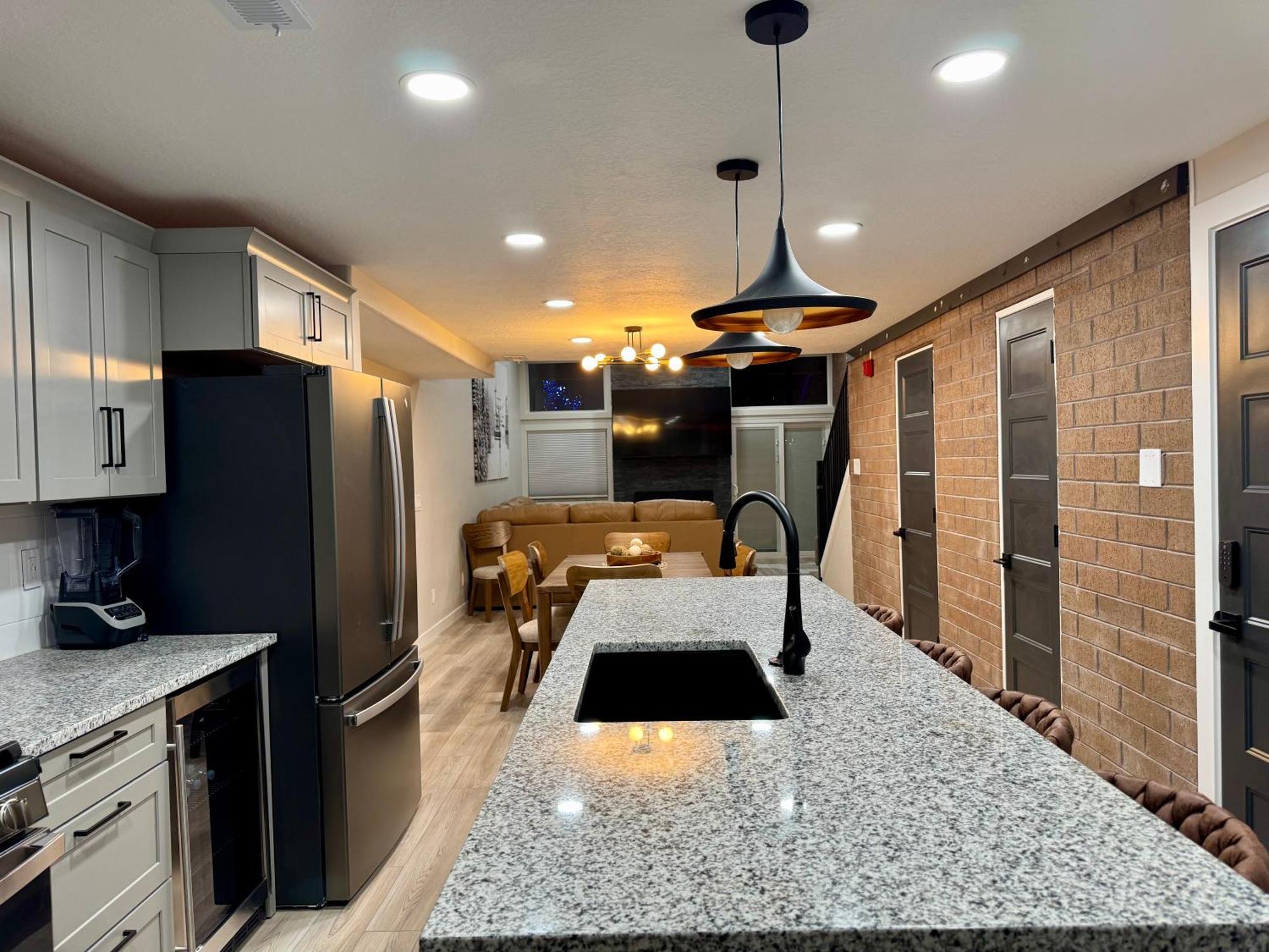 Family Friendly Condo - Парк-Сити Экстерьер фото