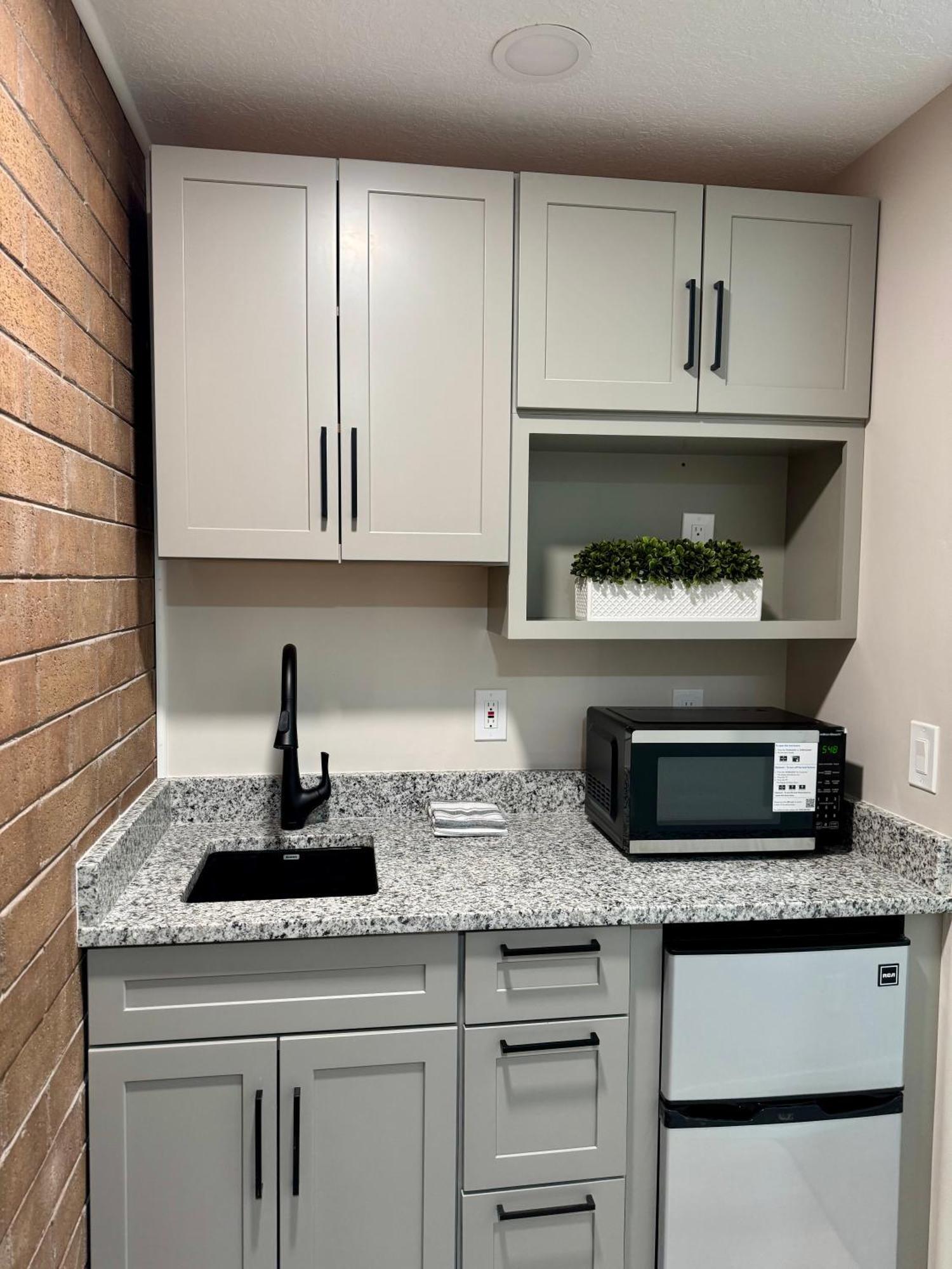 Family Friendly Condo - Парк-Сити Экстерьер фото