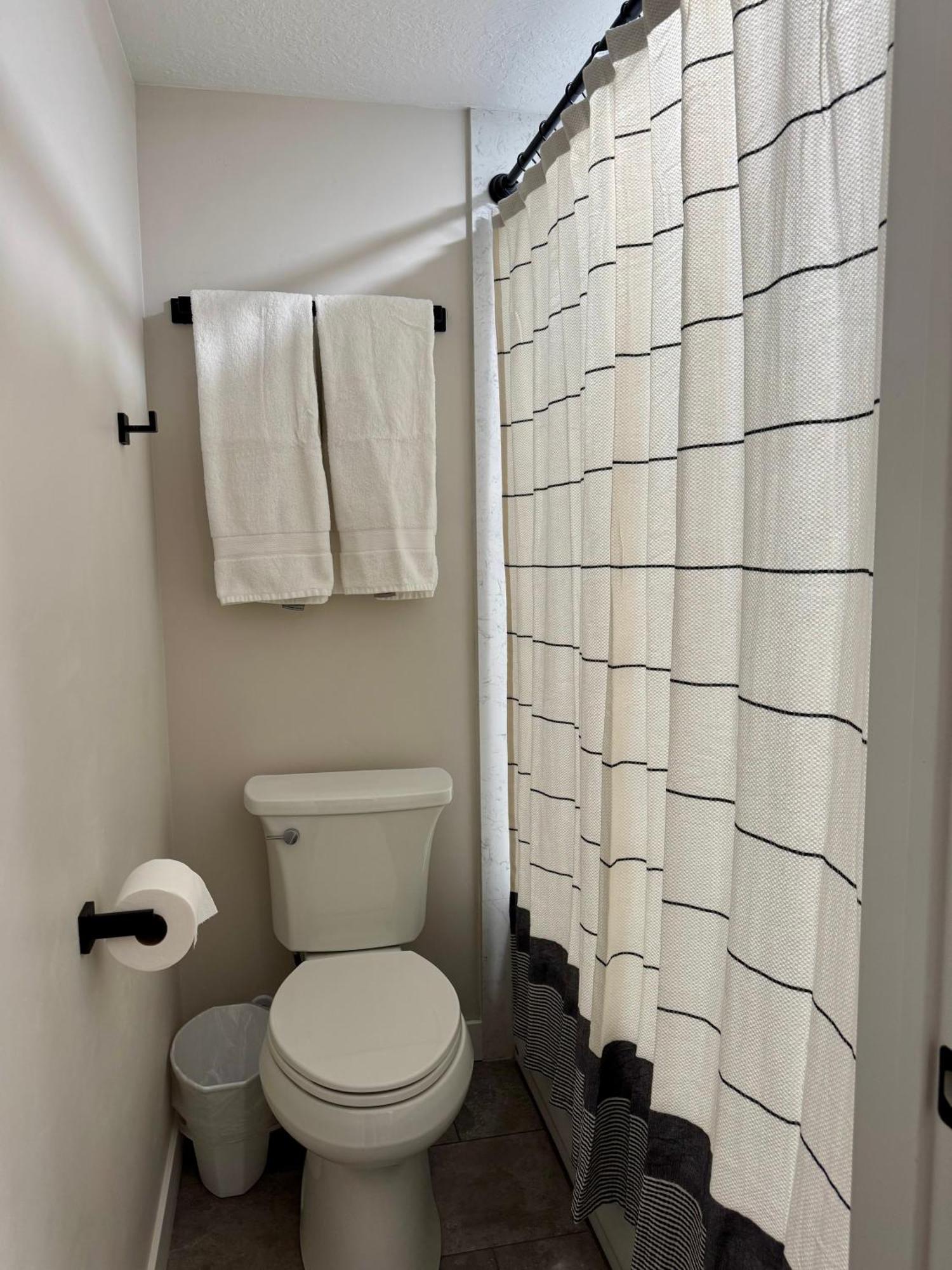 Family Friendly Condo - Парк-Сити Экстерьер фото