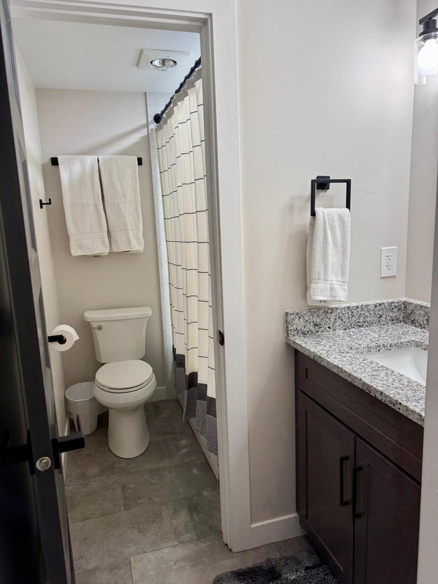 Family Friendly Condo - Парк-Сити Экстерьер фото